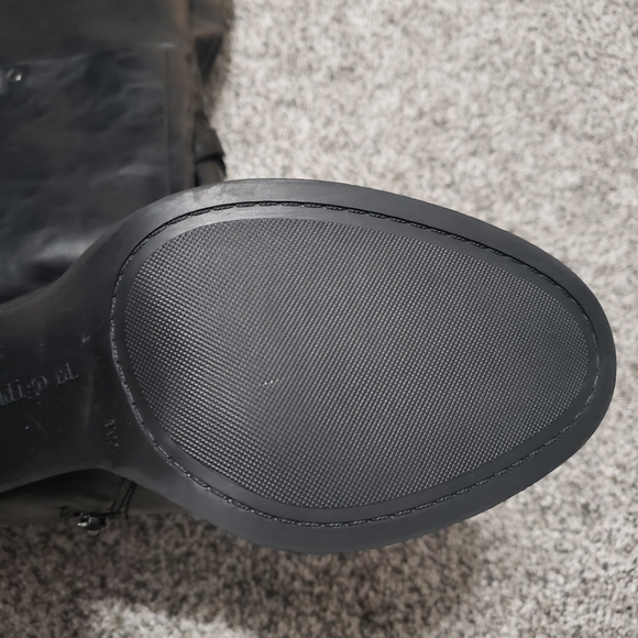 NEW Knee High Heeled Boots - Picture 12 of 16